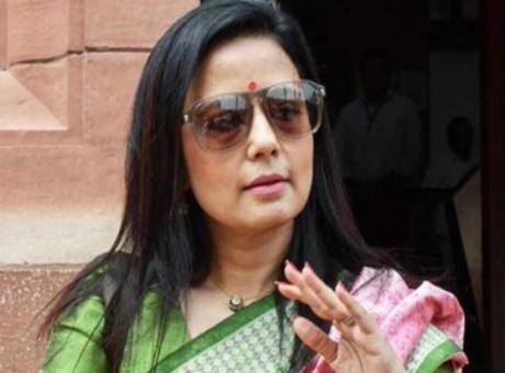 Trinamool Congress MP Mahua Moitra appears before ethics panel in  cash-for-query case - The Hindu